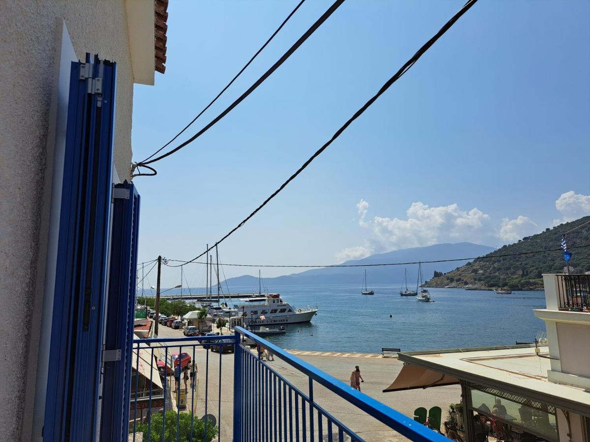 Blue Moon Apartment Αγία Ευφημία Εξωτερικό φωτογραφία