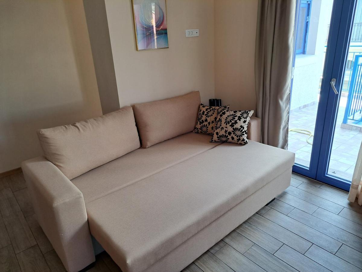 Blue Moon Apartment Αγία Ευφημία Εξωτερικό φωτογραφία