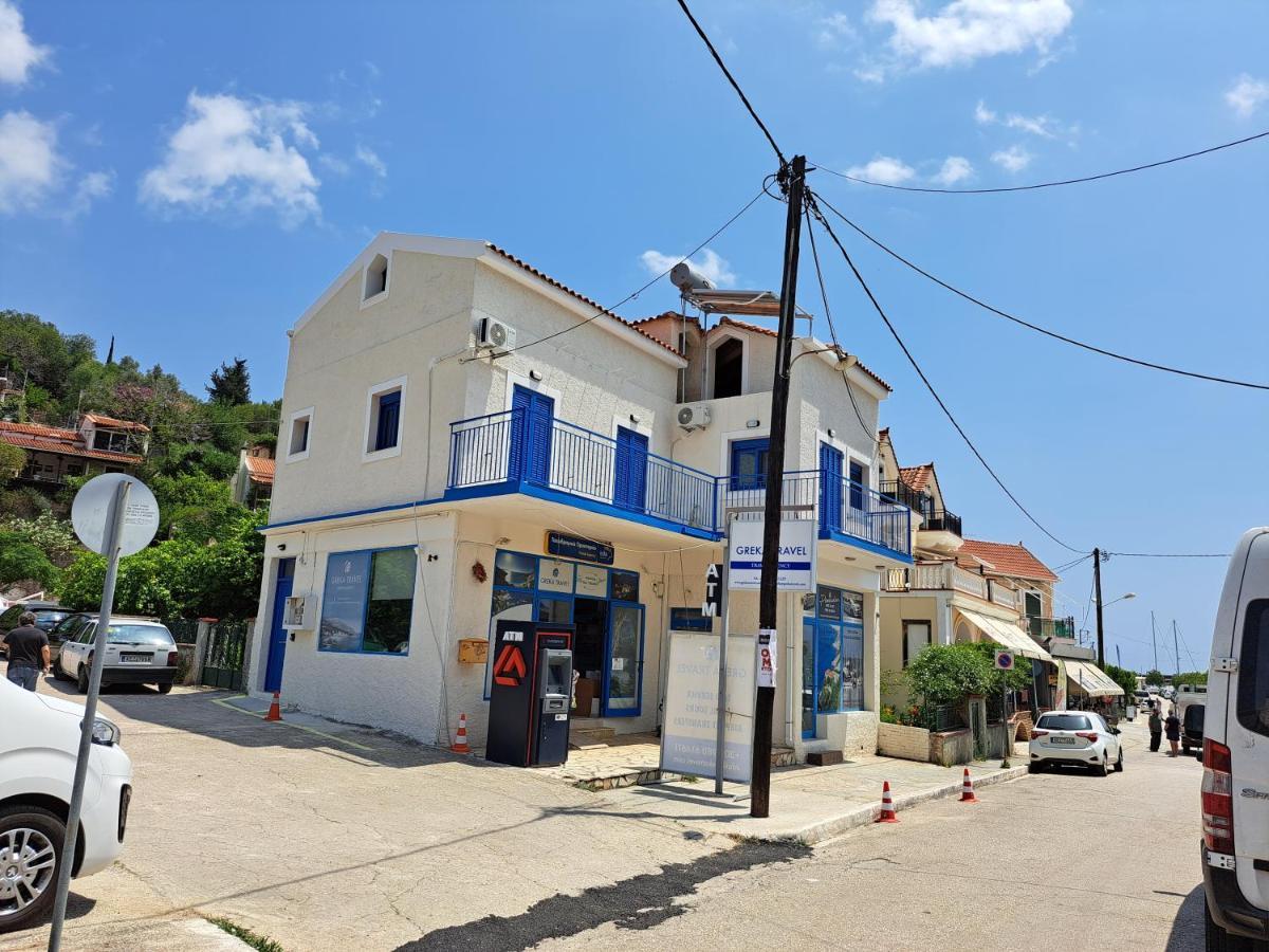 Blue Moon Apartment Αγία Ευφημία Εξωτερικό φωτογραφία